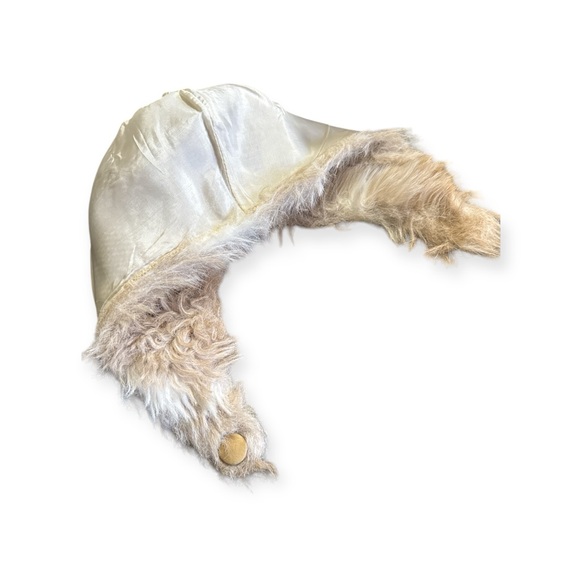 1960’s Vintage Faux Fur Winter Hat with Neck Strap, Light Brown Fur, Deadstock main image 6